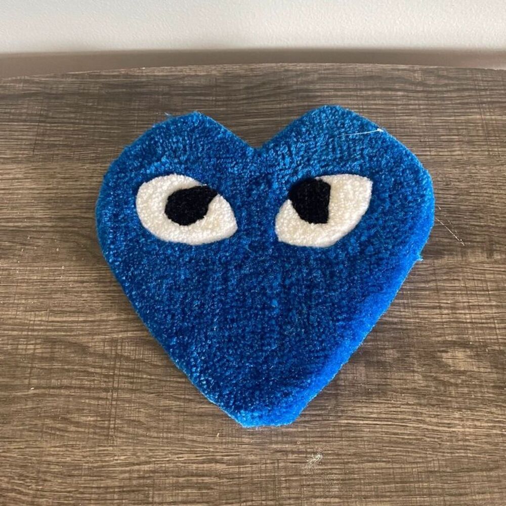 Handmade Blue Heart Shaped Tufted Accent Modern Mini Rug Soft Carpet 9.5”x9.5”